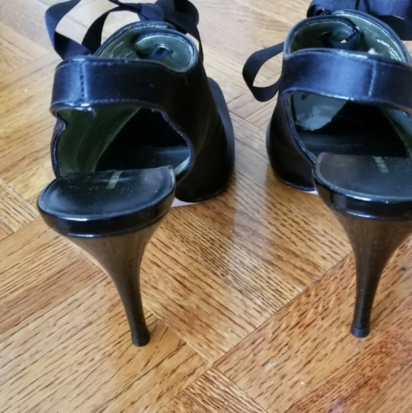 Banana Republic open toe pump sz 9 - Picture 3 of 8